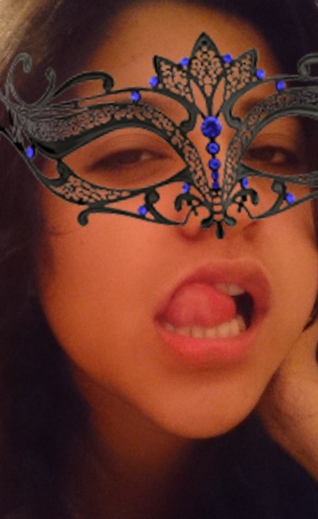 Andrea ber Cast erwachsene top bild