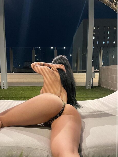 Triiniity schauspielerin akt fotos