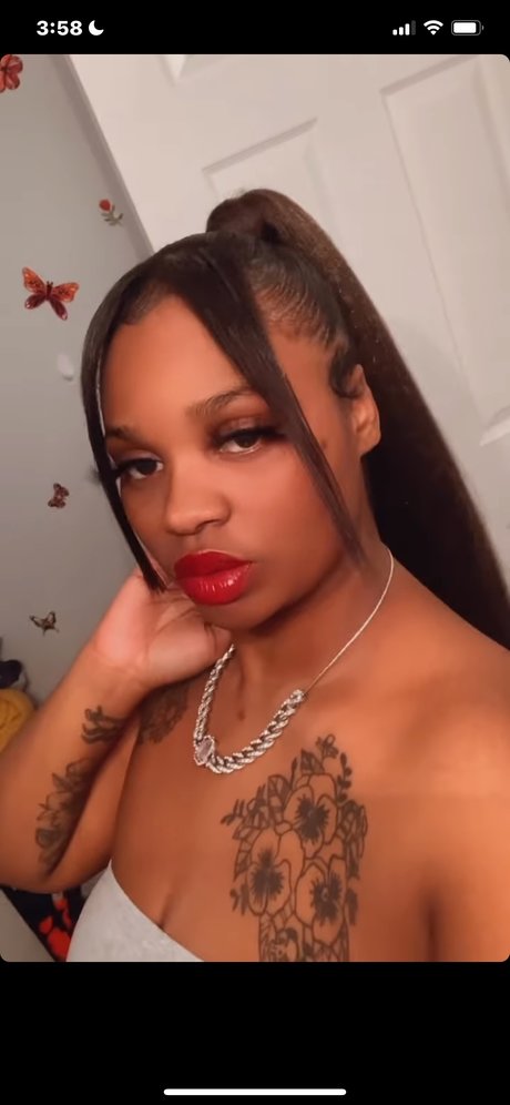 Tythegoddess pornostar kunst galerie