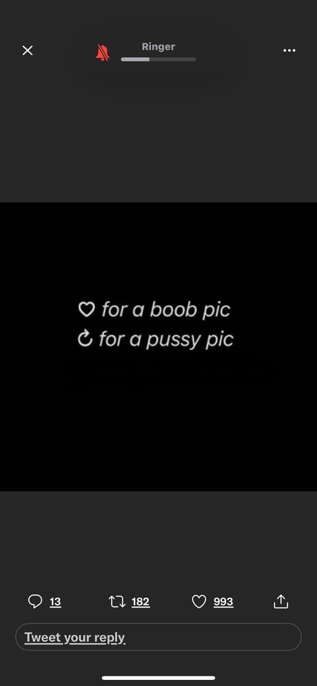 Tythegoddess model nacktheit bild