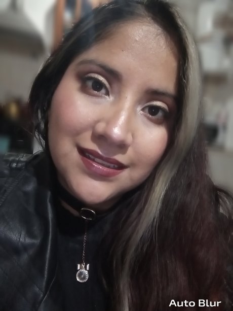 Ailu top nackt fotos