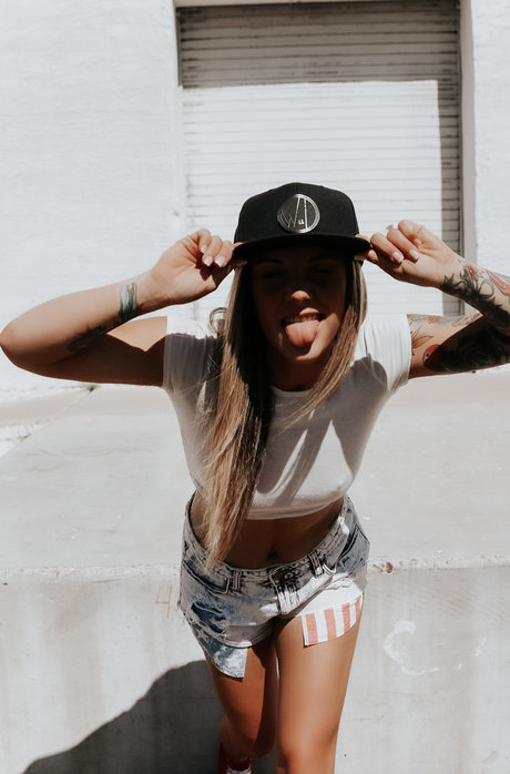 MISTRESS OF THE HOUSE beste hübsche foto