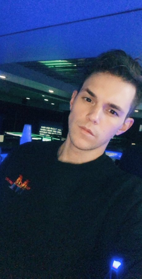 Andrew Kubik xxx nette bilder