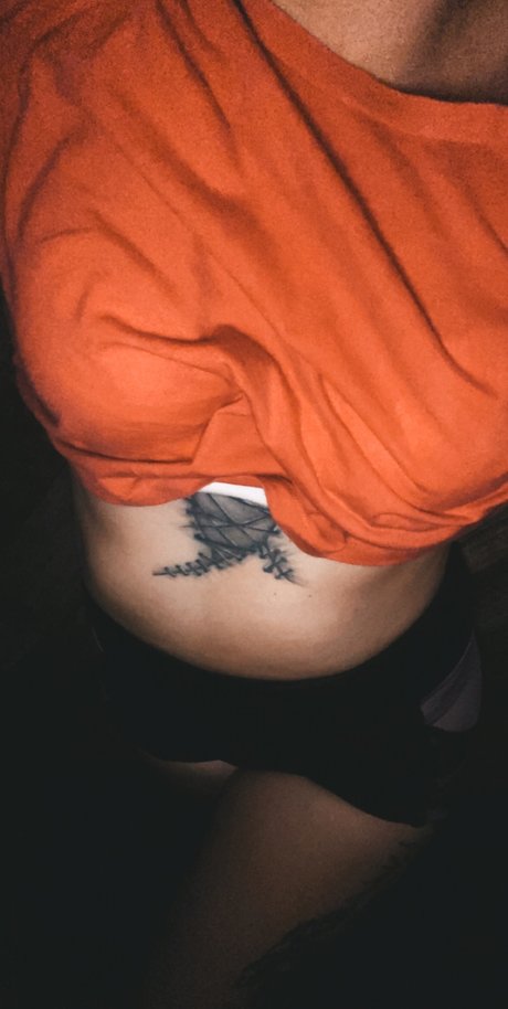 Peachy Queen model xxx foto