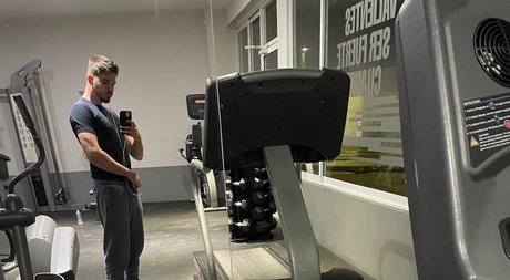 aus onlyfans heiße pornographische fotos