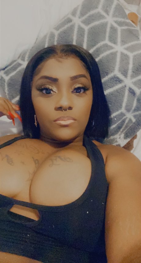 Nessa S kostenlose exklusive fotos