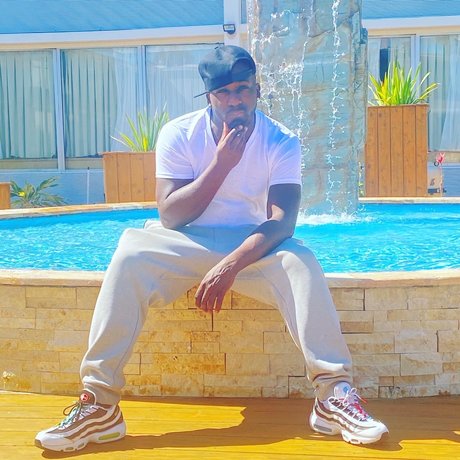 Eric Longobardi top nackt archiv