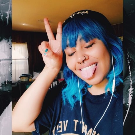 trvsh cryptiid perfekte heiße bild