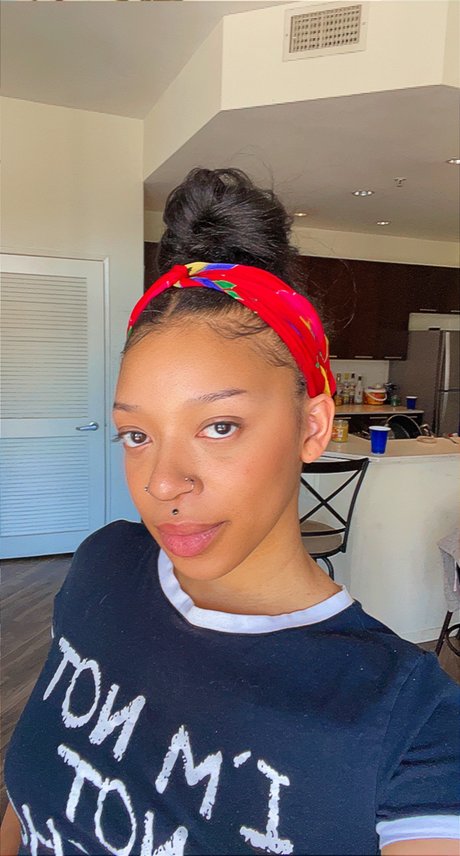 Magiin model xxx bilder