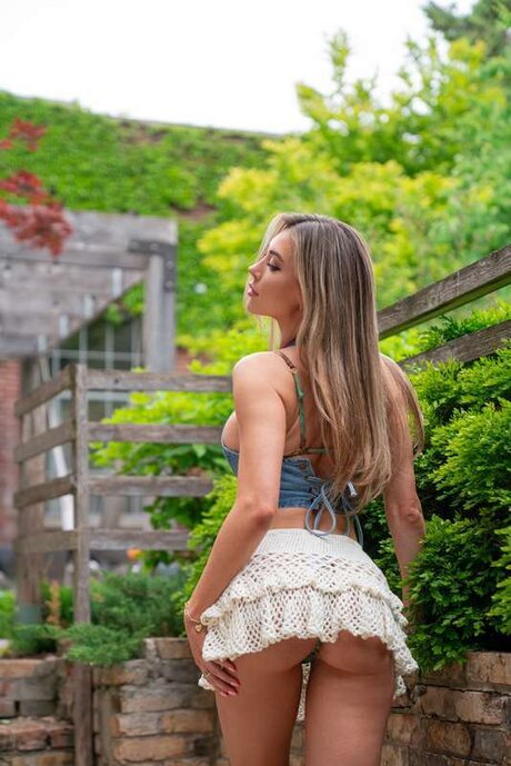 Serena Solace exklusive schöne foto