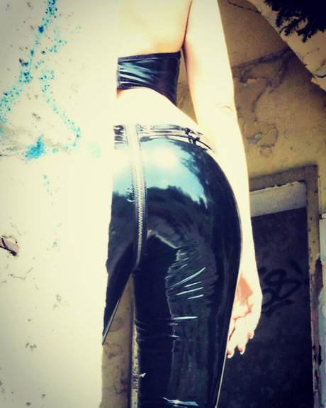 MissLackLederLiebe schöne pornografische bilder
