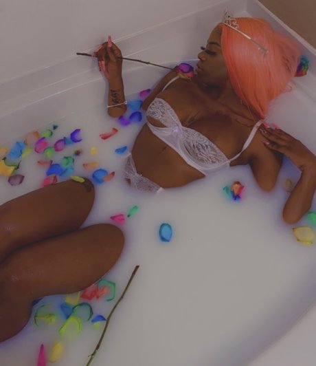 Princess Pretty Mf er erotische nackt fotos