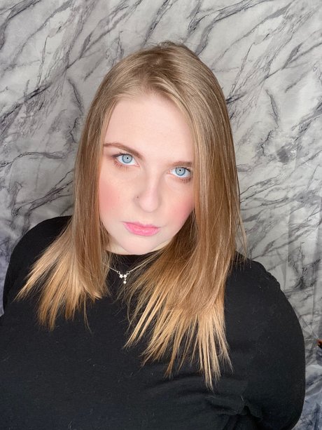 Princess Emily Findom perfekte nette galerien