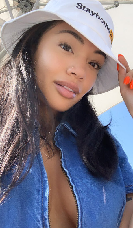 Reyna Morena hübsche pornografische fotos