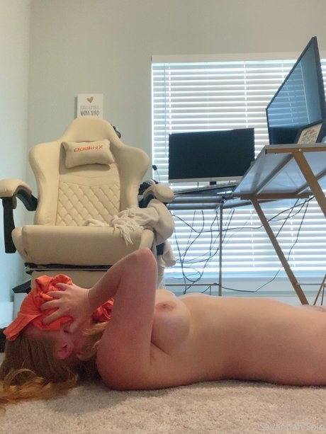 Savannah Solo model exklusive galerie