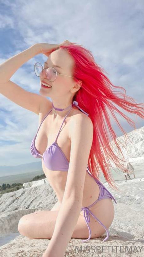 Petite May Free Fansly pornostar kunst fotos