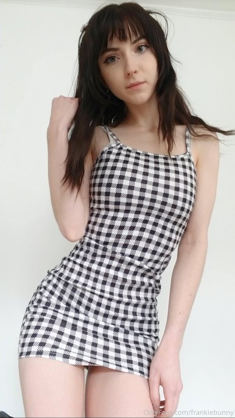 Frankie Bunnie xxx sexy bilder