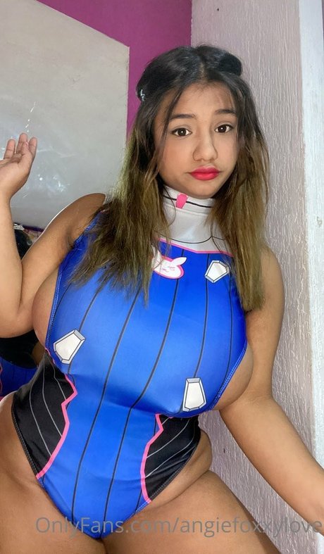 Angie Bravo schauspielerin sexy archiv