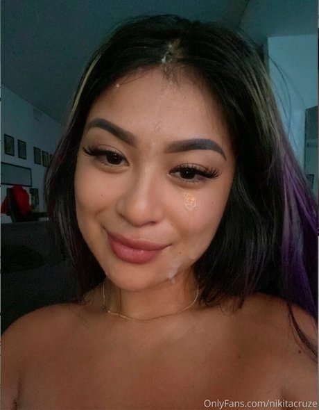 yoga asiatische onlyfans kunst erwachsene galerie