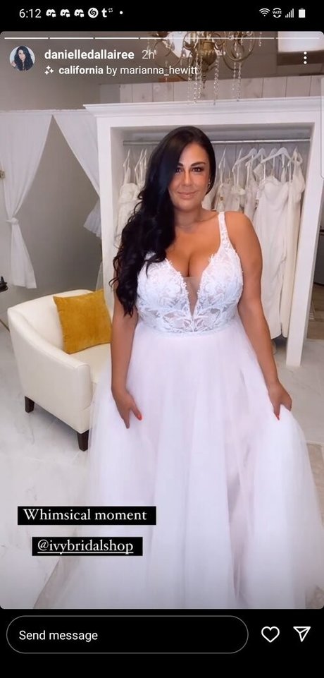 vollbusige rothaarige onlyfans hübsche kunst fotos