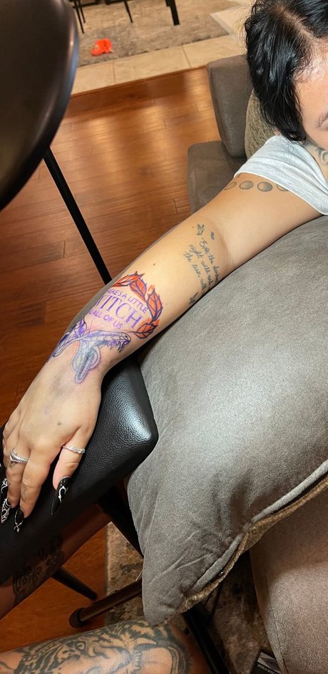 Danielle Cohn nackten galerien