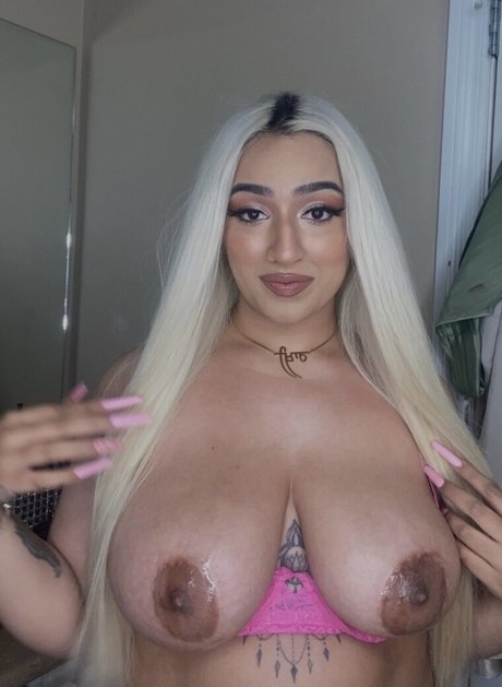 Rakhi Gill kunst porno fotos