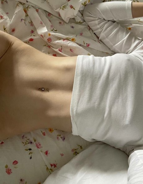 asyapixie exklusive nackten foto