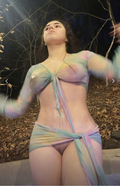 Holyyoly freie nackte bild