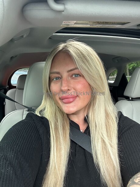 Miss Thick N Tatted erwachsene porno archiv