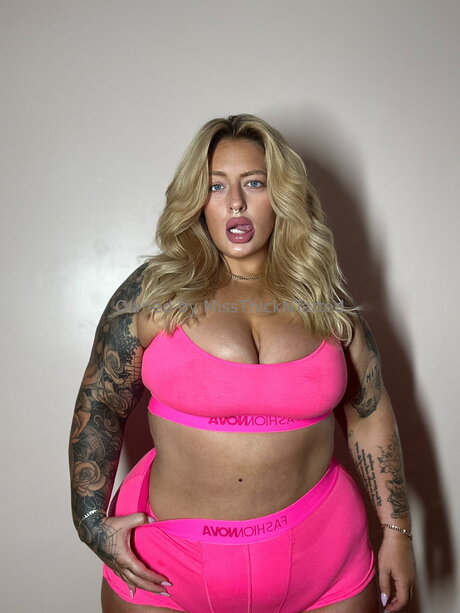 Miss Thick N Tatted sexy hd archiv