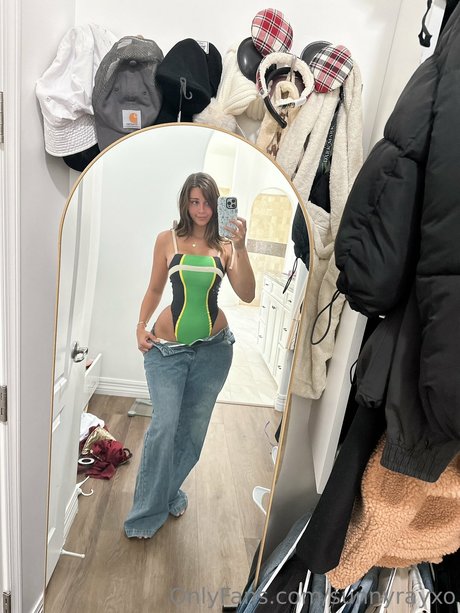 sunnyrayxo xxx heiße foto