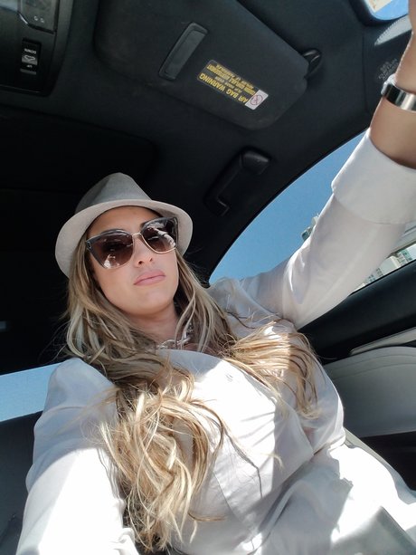 junge milf onlyfans hd pornographische foto