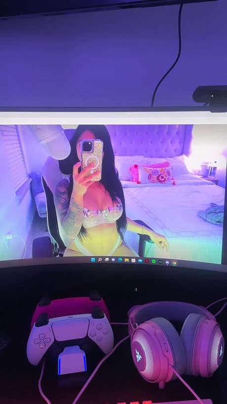 Lovely Linda top xxx galerie