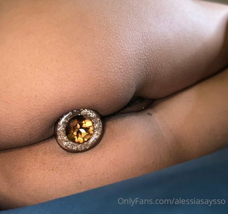 Alessia Says_ kunst exklusive galerie