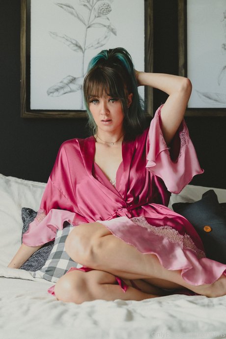 Rain Paris nackt schöne bilder