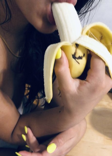 flugbegleiterin onlyfans perfekte heiße bilder