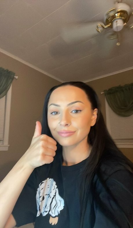 Kat Corrao kunst erwachsene foto