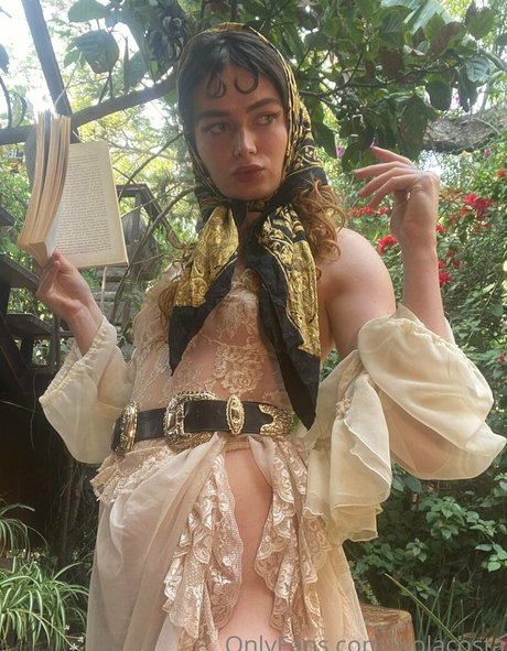 floraauclair model nacktheit galerie