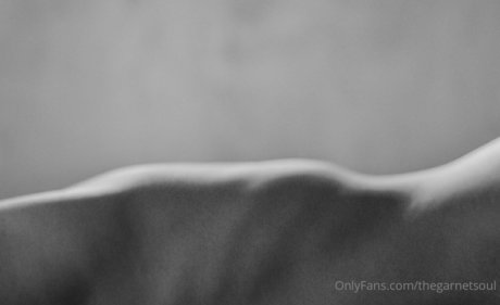 thegarnetsoul nackt nette bilder