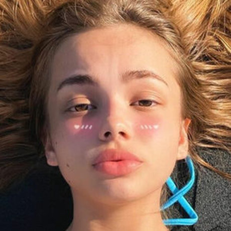 Valya Karnaval heiße pornostar galerien