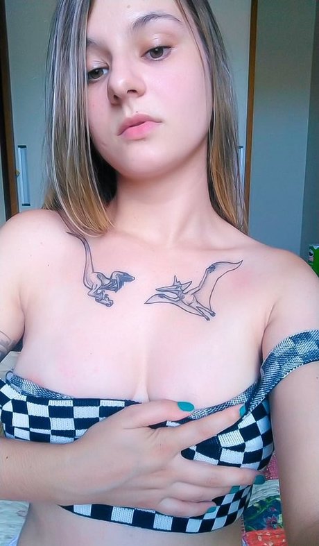 Ana Karolina Eisen pornostar kunst fotos