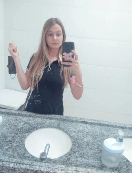 Ana Karolina Eisen top nacktheit foto