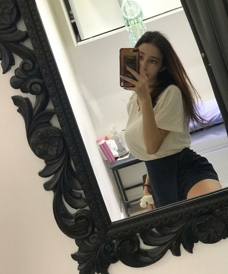 Milagros Seghi freie exklusive galerie