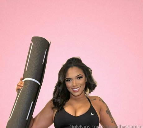 shapedbyshanice freie nackt galerie