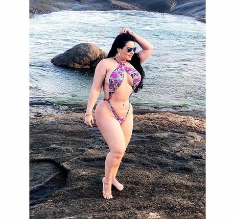 Telminha Avila perfekte top bilder