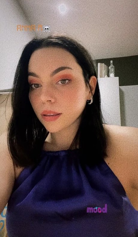 Anna Mungenast exklusive nackte archiv