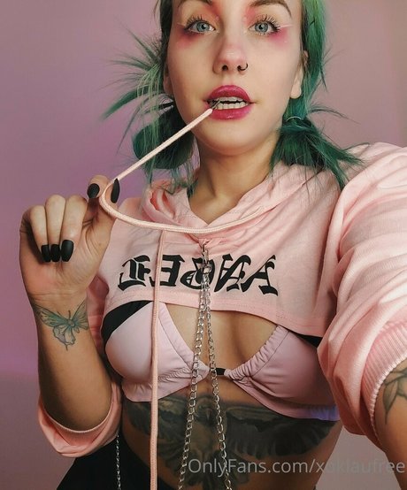 xoklautease nacktheit archiv