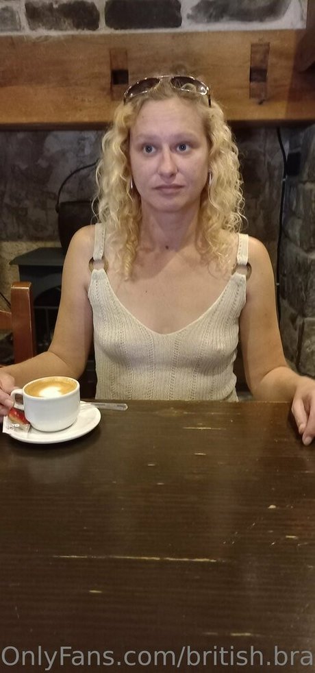 british braless hotwifex schauspielerin beste fotos