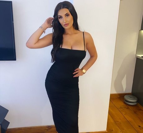 Esme Deacon xxx top bilder