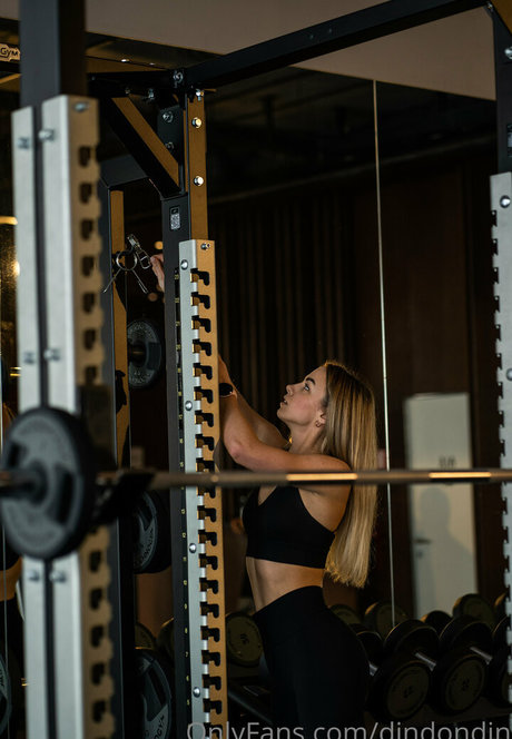 dindondin nacktheit beste bilder